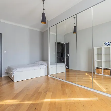 Glow Apartments, Zaspa, Dywizjonu 303 Appartement