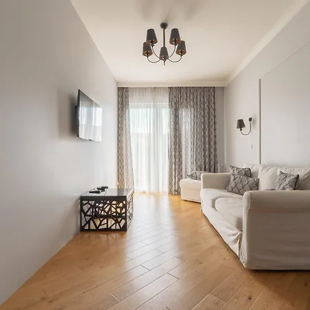 Glow Apartments, Zaspa, Dywizjonu 303