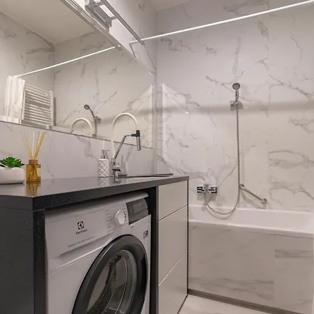 Glow Apartments, Zaspa, Dywizjonu 303 아파트