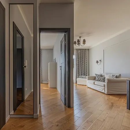 Glow Apartments, Zaspa, Dywizjonu 303